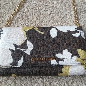 Michael Kors Wallet Crossbody